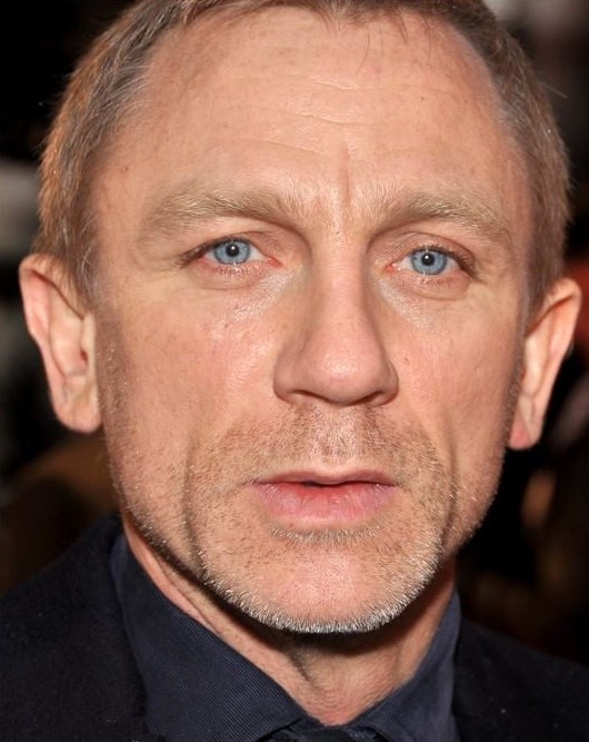 Daniel Craig